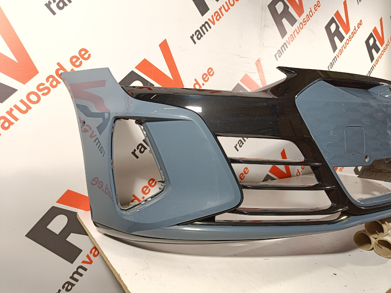 Audi E-Tron GT esistange / front bumper - pilt 2