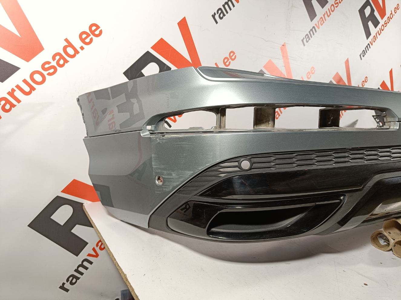 Audi Q7 tagastange / rear bumper - pilt 2