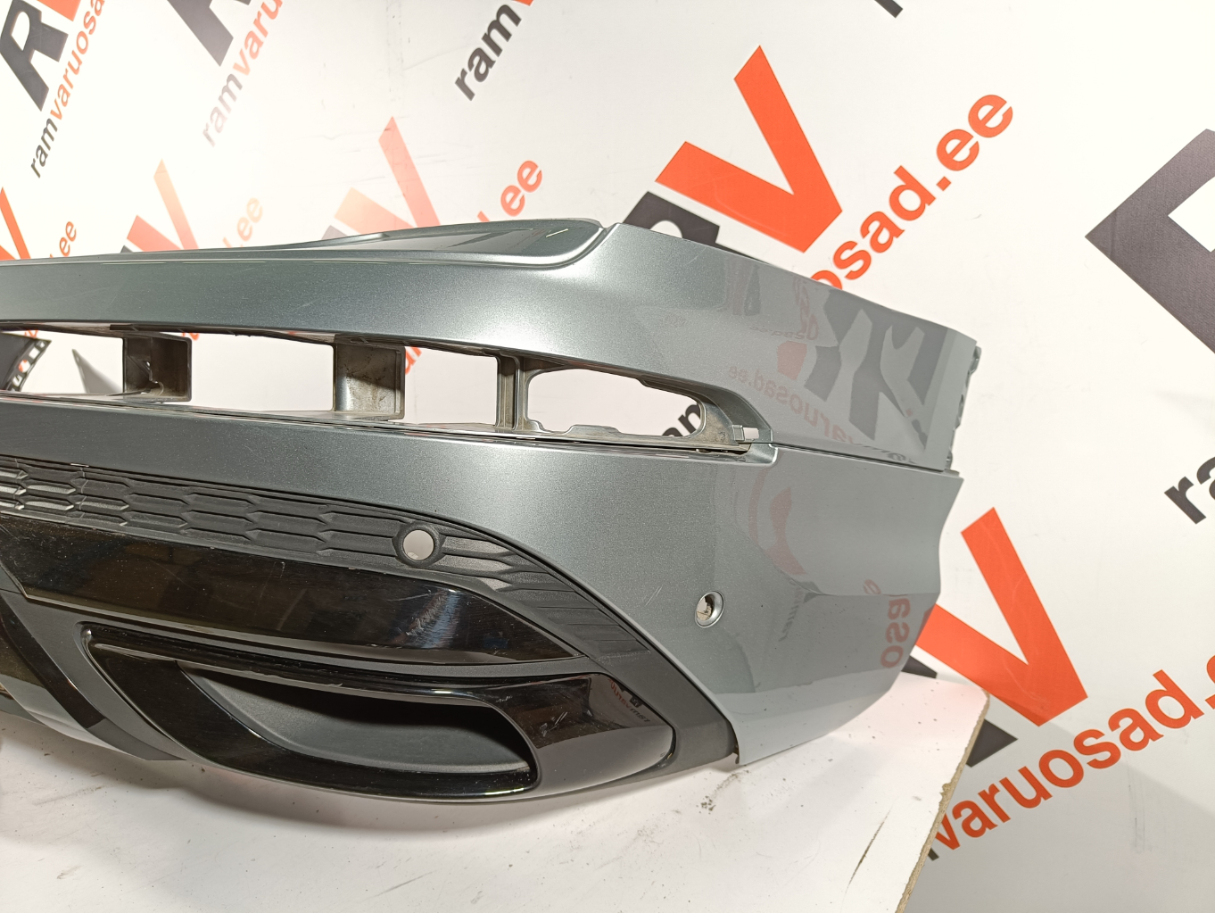 Audi Q7 tagastange / rear bumper - pilt 3