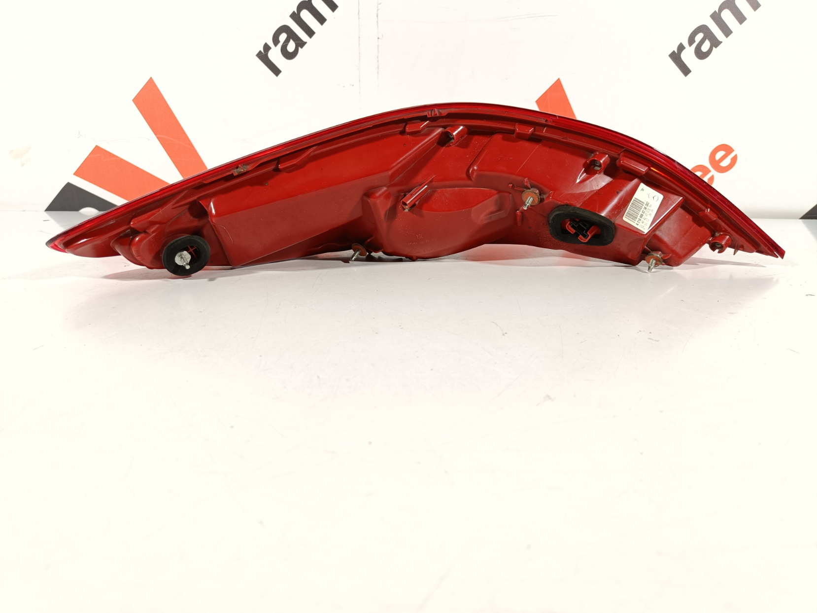 Mercedes CLS W218 tagatuli / rear light - pilt 2