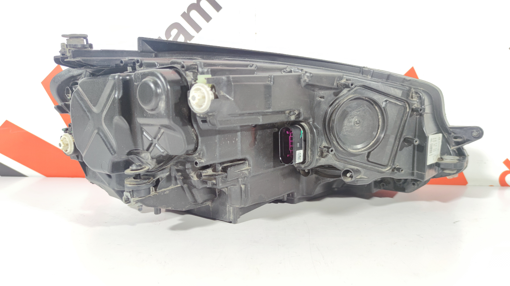 Volkswagen Golf 7 esituli / headlight - pilt 2