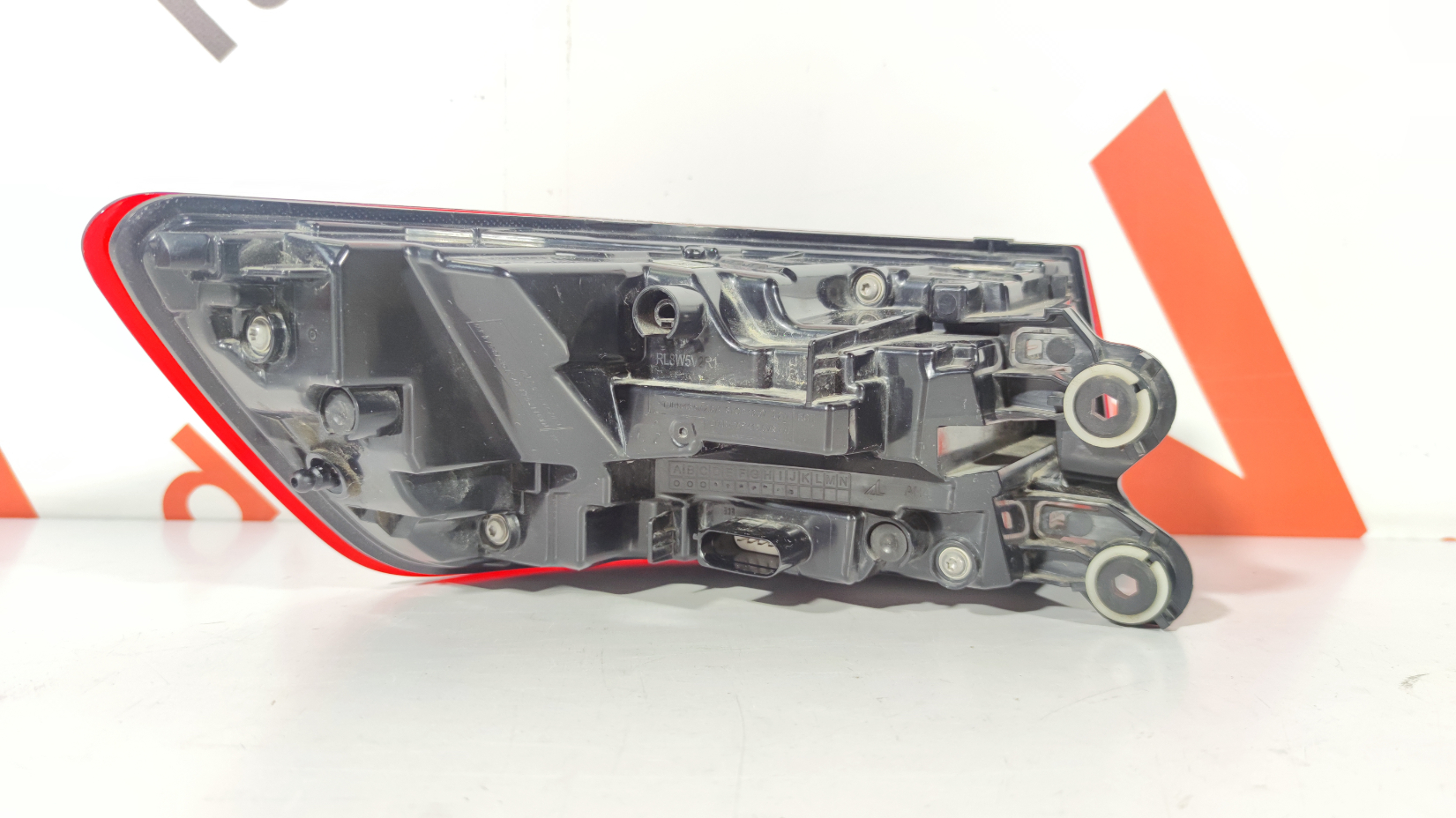Audi A4 B9 tagatuli / rear light - pilt 2
