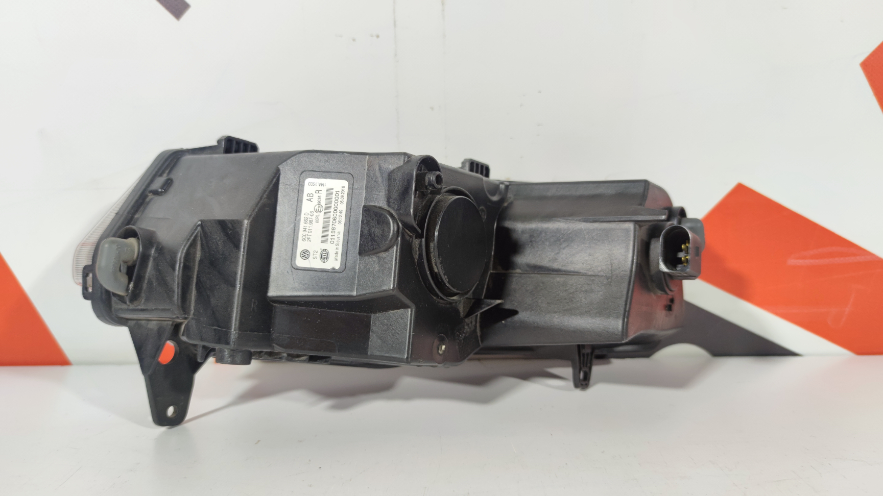Volkswagen Polo udutuli / fog light  - pilt 2