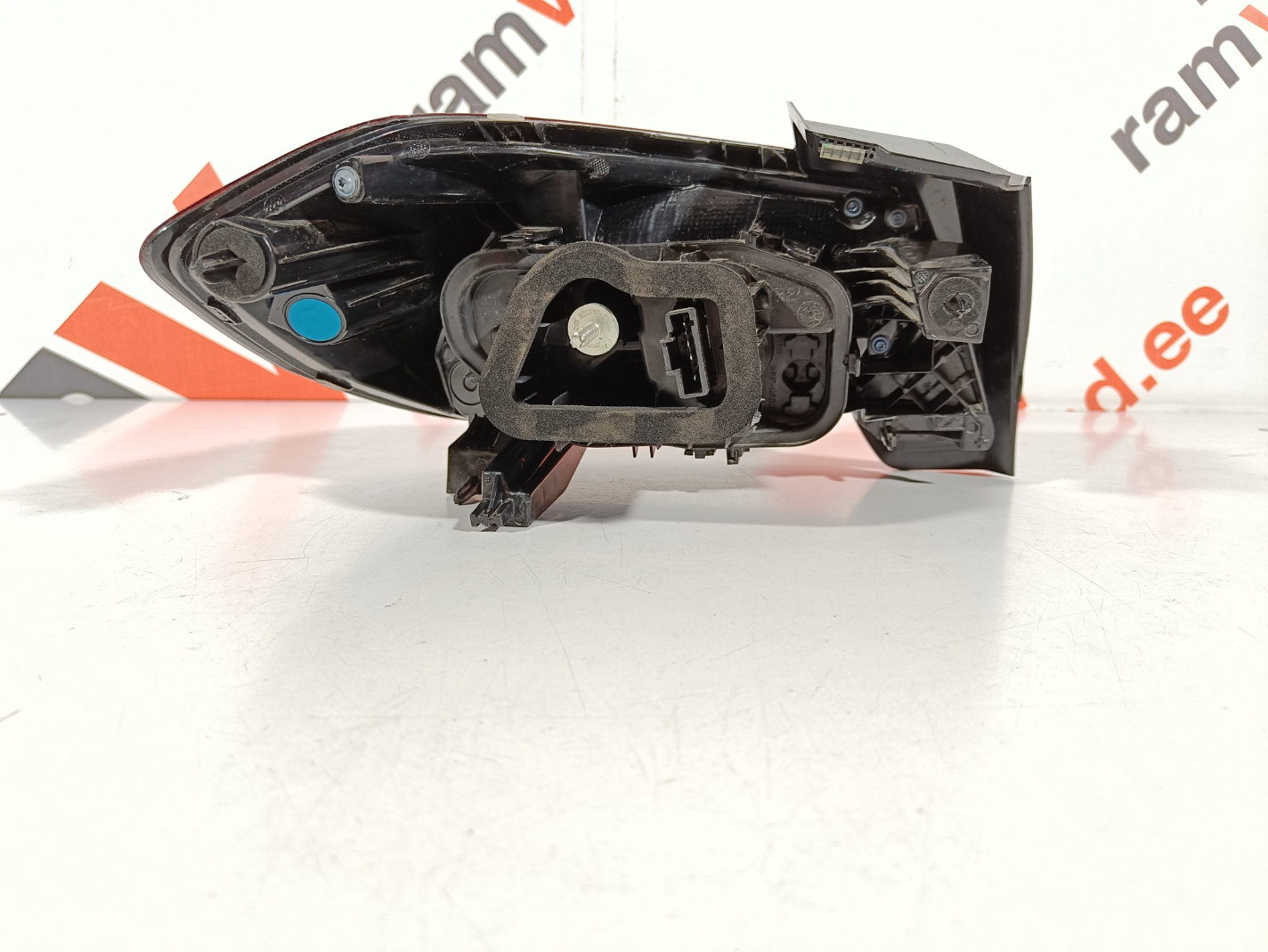 Opel Corsa F tagatuli / rear light - pilt 2