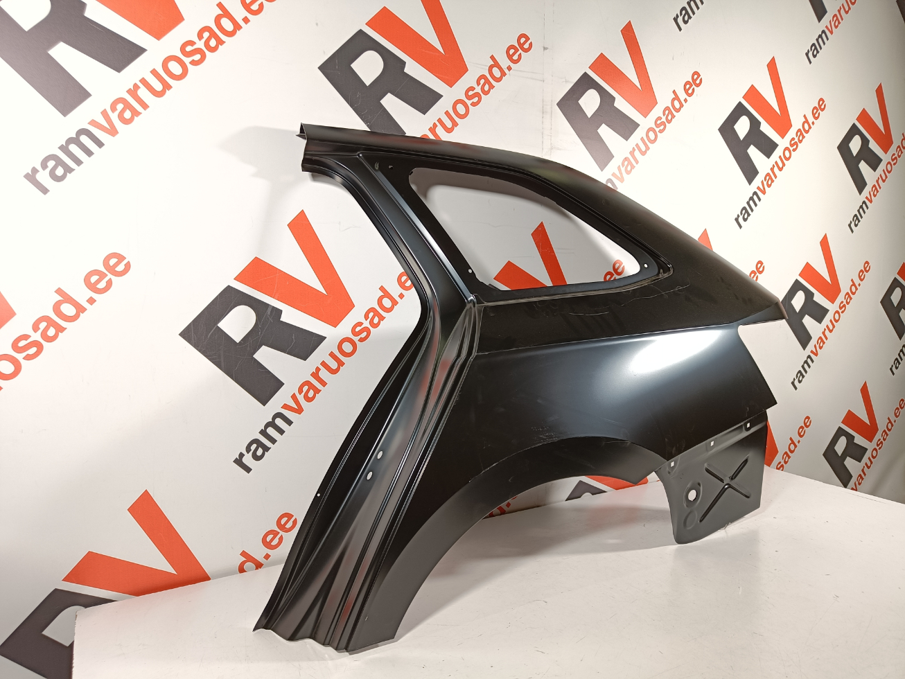 Skoda Superb III tagatiib / rear fender - pilt 2