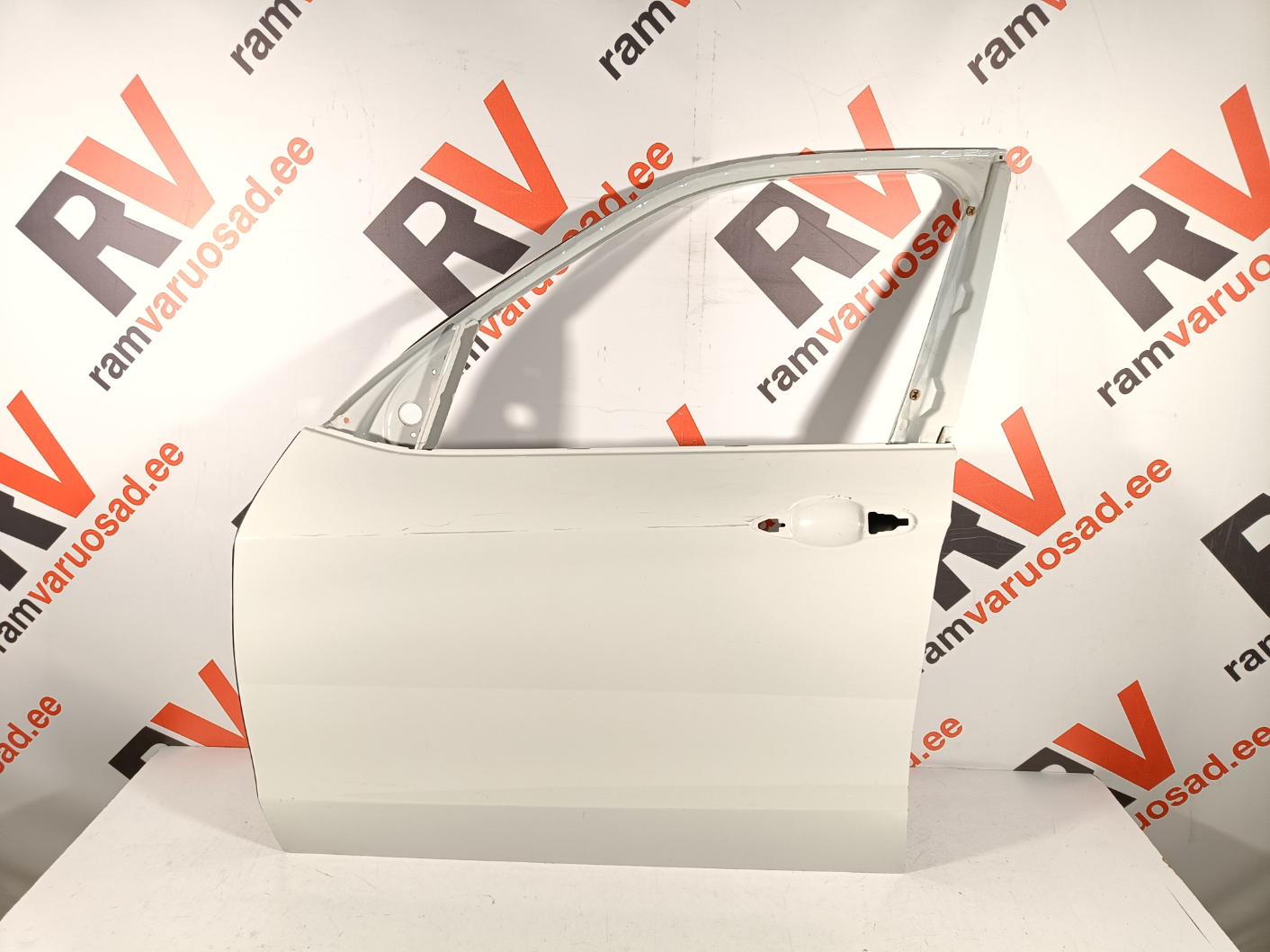 BMW X5 F15 esiuks / front door