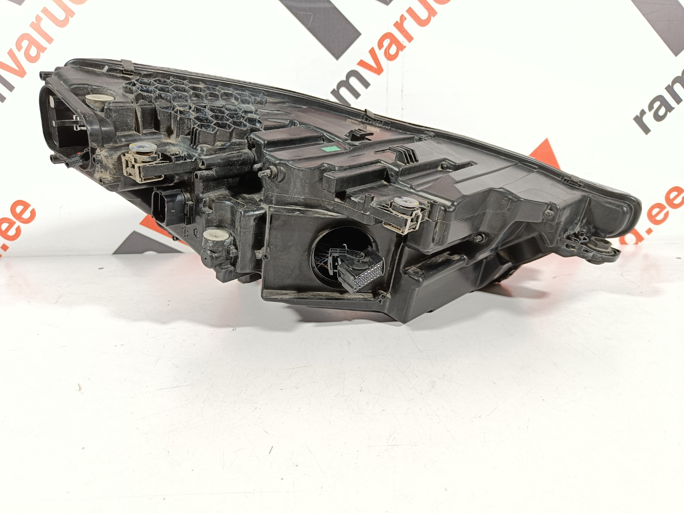 Audi E-Tron esituli / headlight - pilt 3