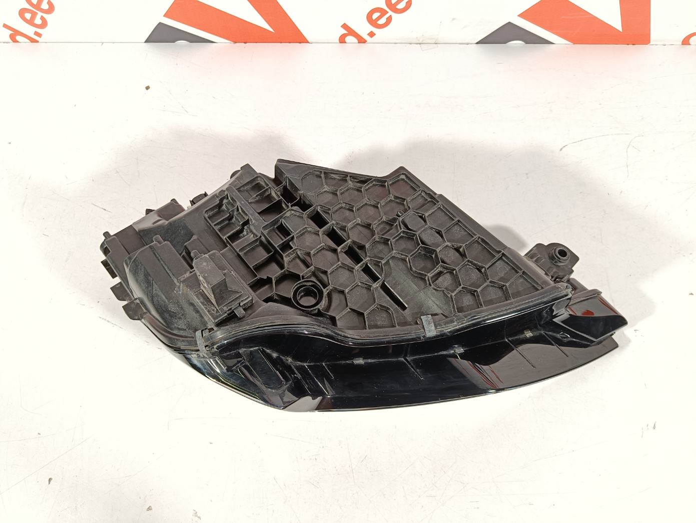 Audi E-Tron esituli / headlight - pilt 4