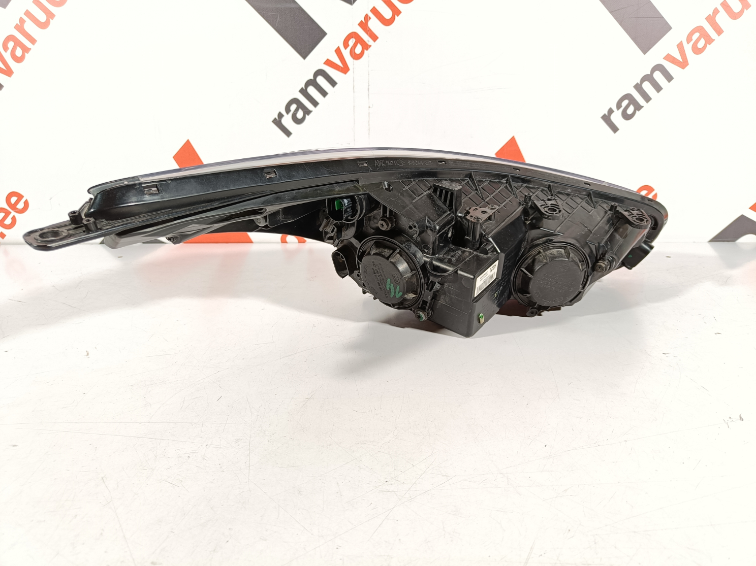 Kia Ceed esituli / headlight - pilt 3