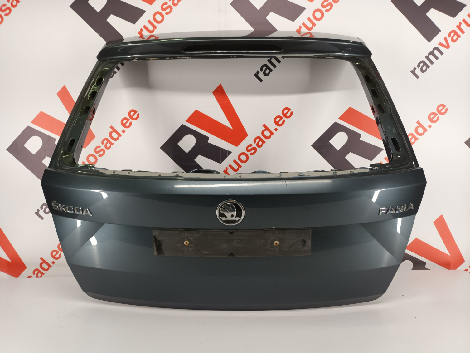 Skoda Fabia tagaluuk / trunk lid