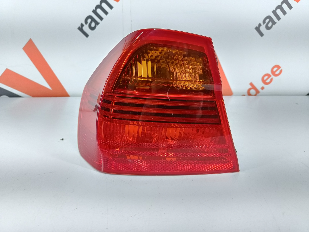 BMW 3 E90 tagatuli / rear light