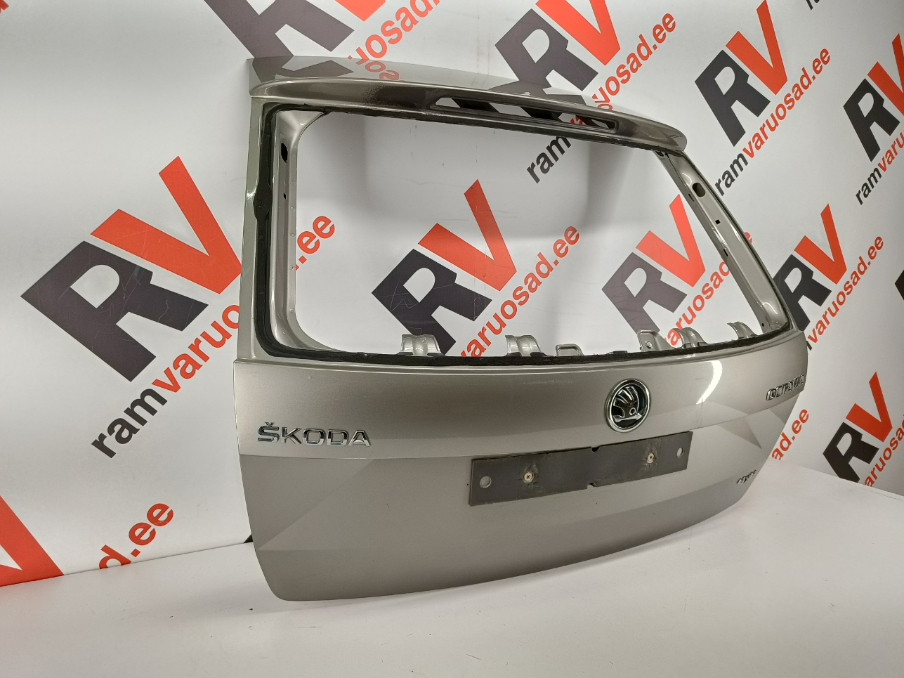 Skoda Octavia tagaluuk / trunk lid - pilt 2