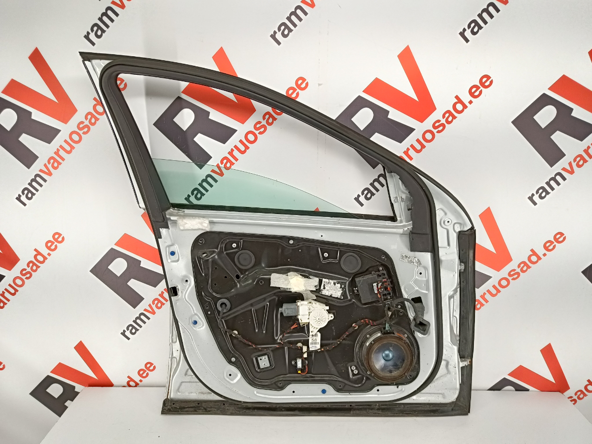 Mercedes R-Class W251 esiuks / front doors - pilt 4