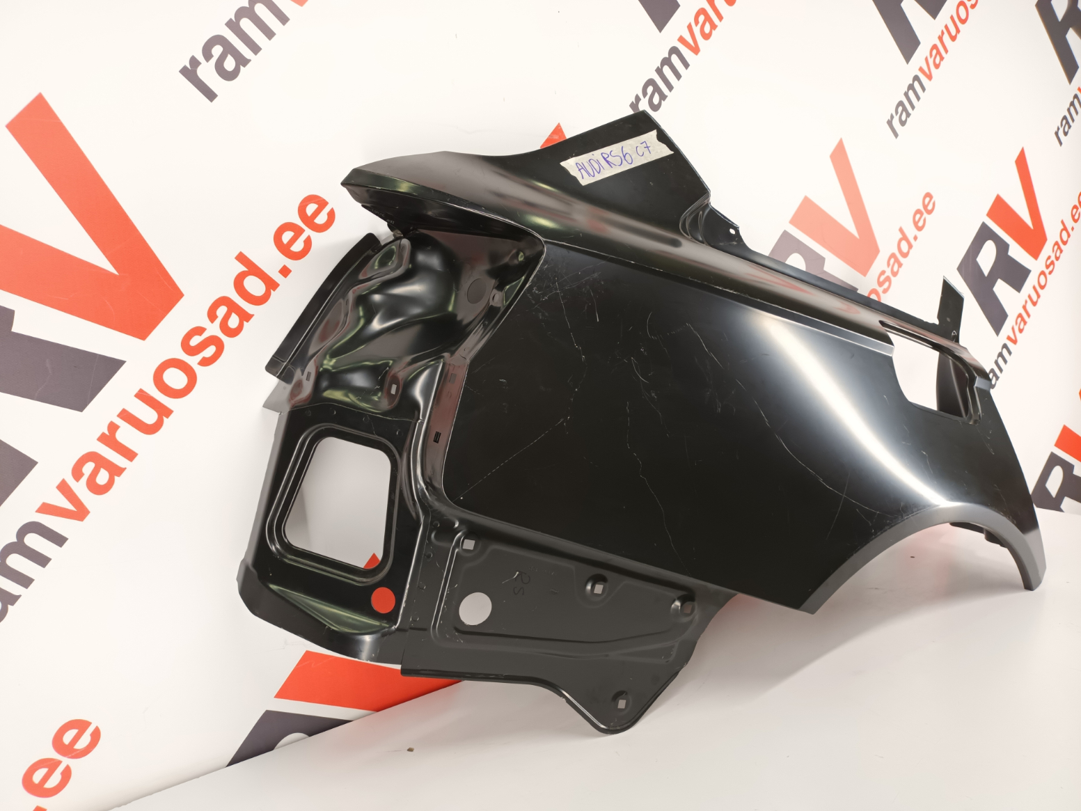 Audi RS6 C7 tagatiib / rear fender - pilt 2