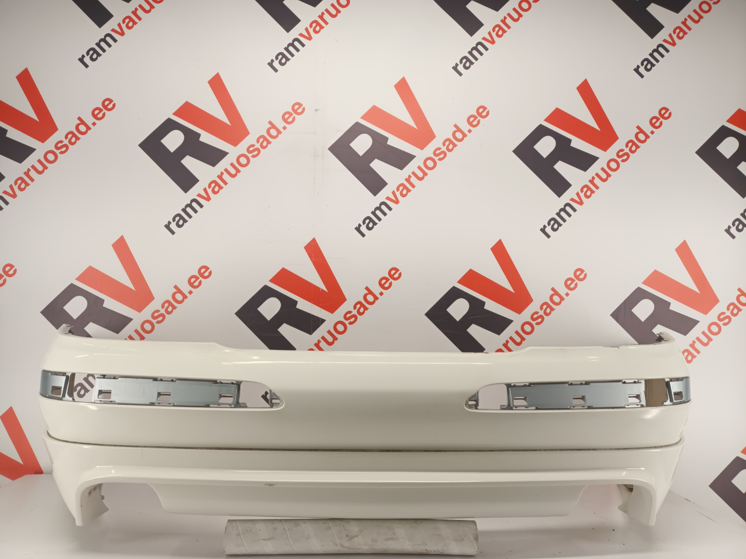 Mercedes SL W230 esistange / Front bumper