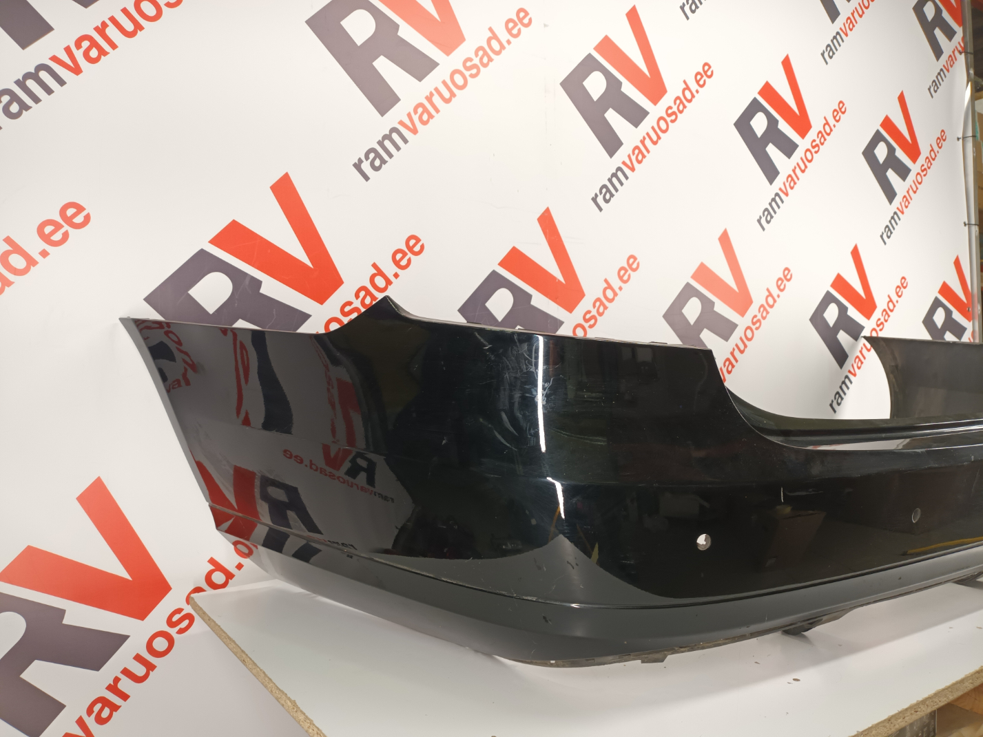 Mercedes E W212 tagastange / rear bumper - pilt 2