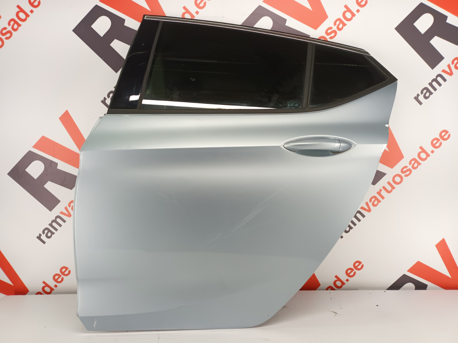Opel Astra K tagauks / rear door