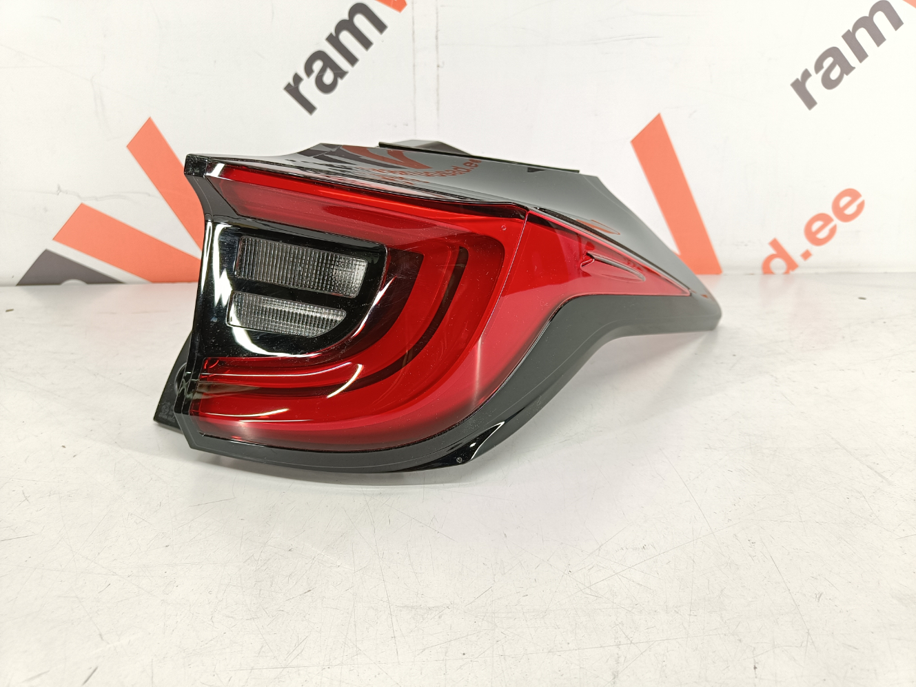 Toyota Yaris IV tagatuli / rear light