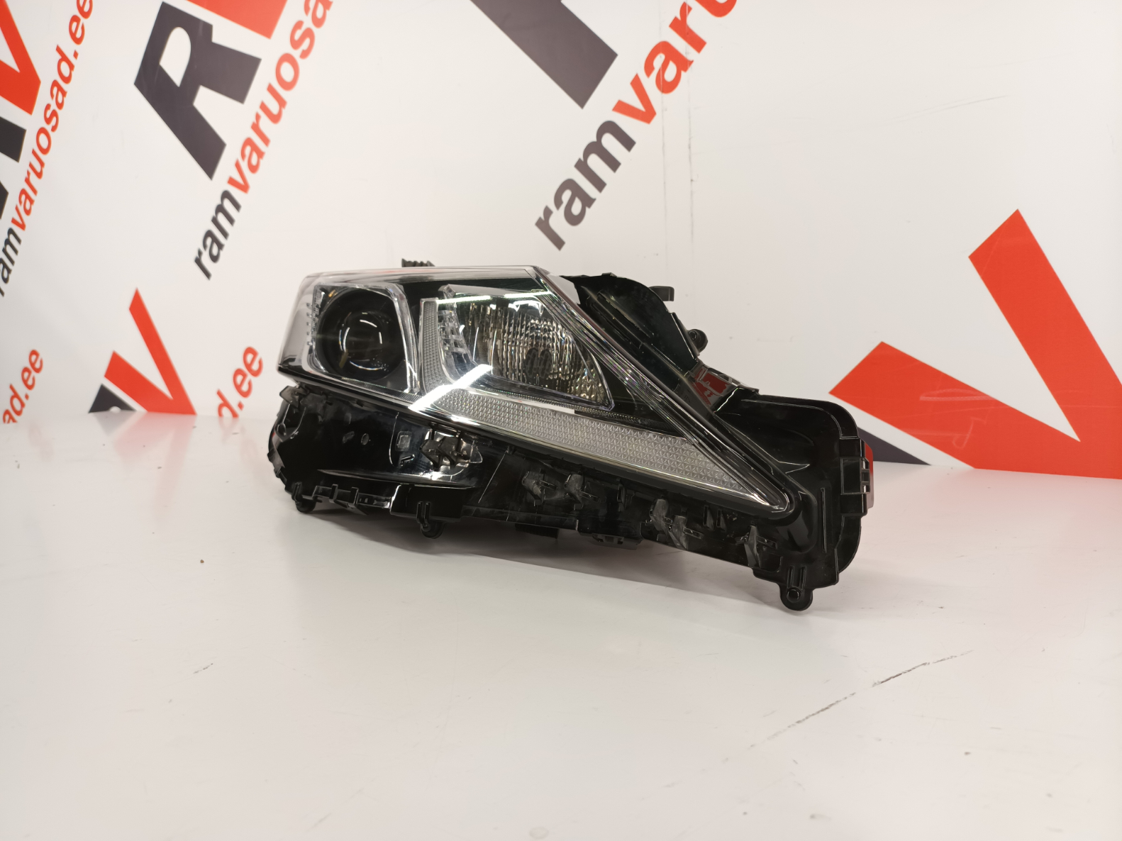 Toyota Camry esituli / headlight - pilt 3