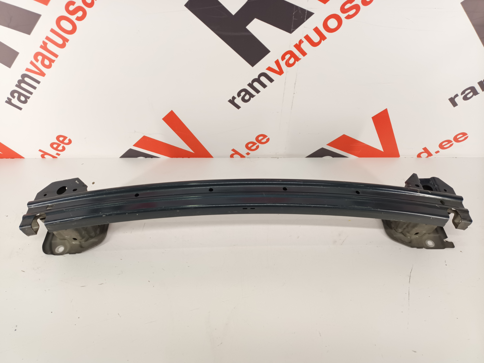 Volvo XC40 tagatala / rear support