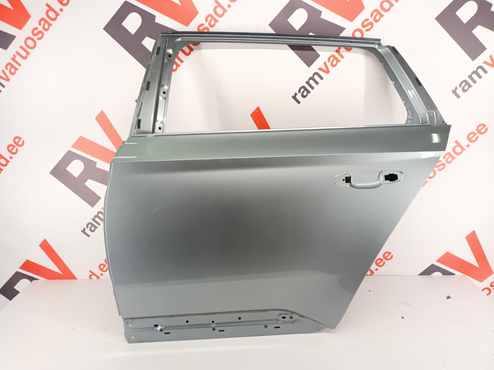 Skoda Superb tagauks / rear door