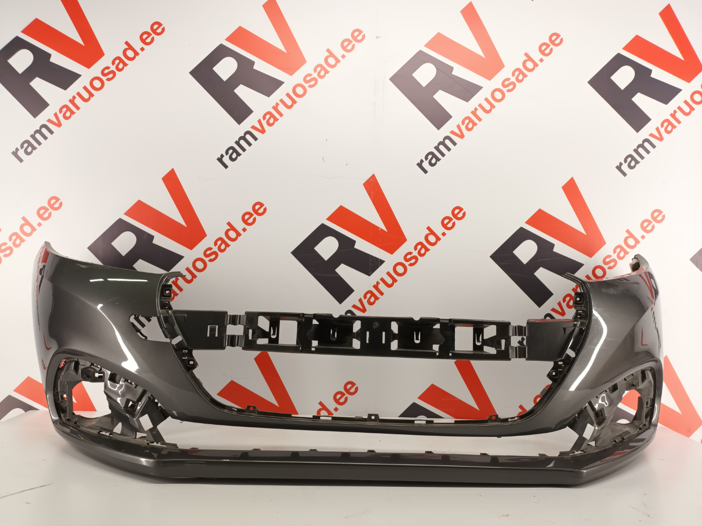 Peugeot 208 esistange / front bumper