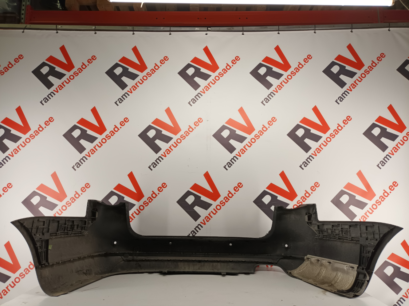 VW Passat B6 tagastange / rear bumper - pilt 4