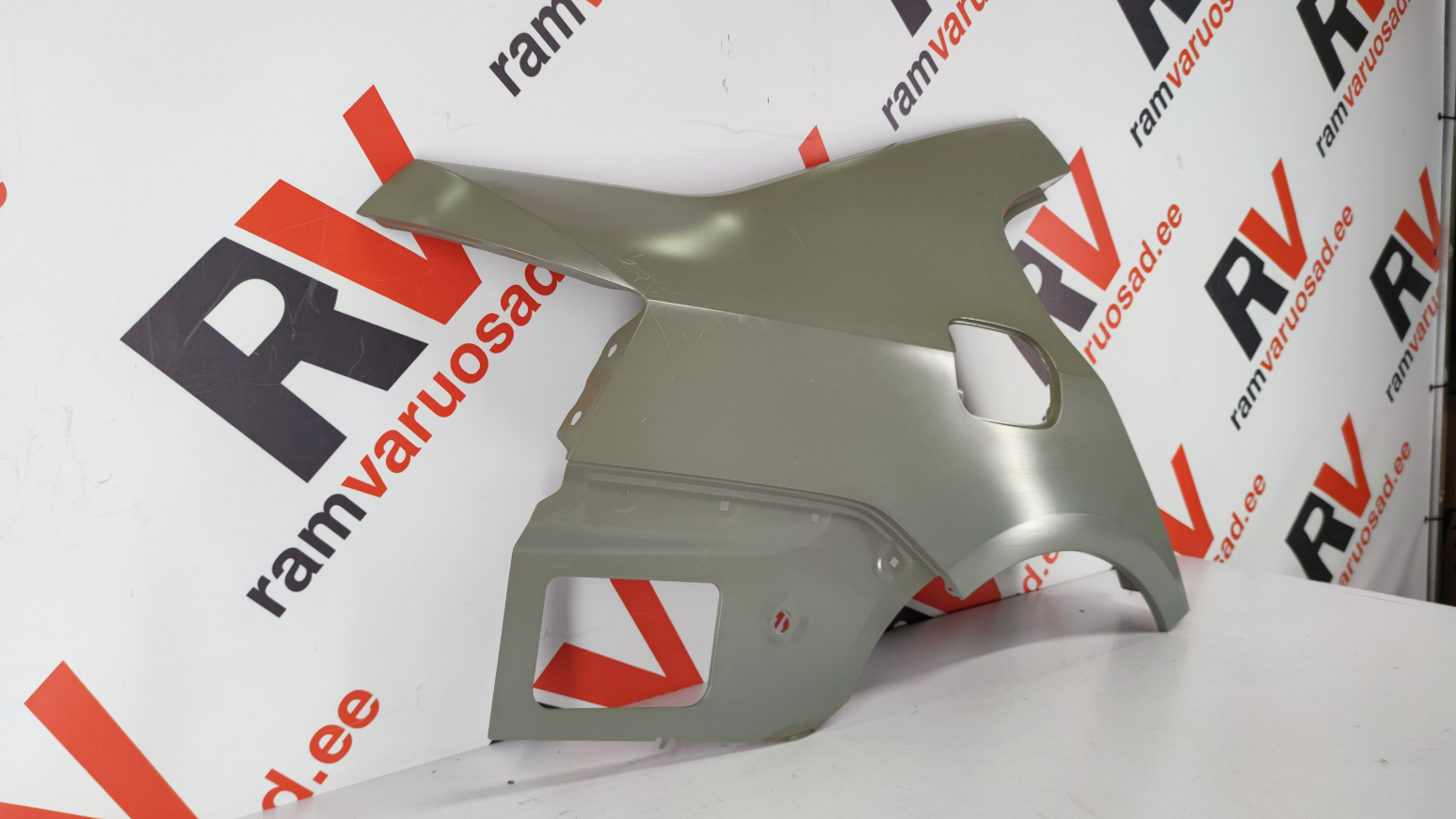 Skoda Octavia III tagatiib / rear fender - pilt 2