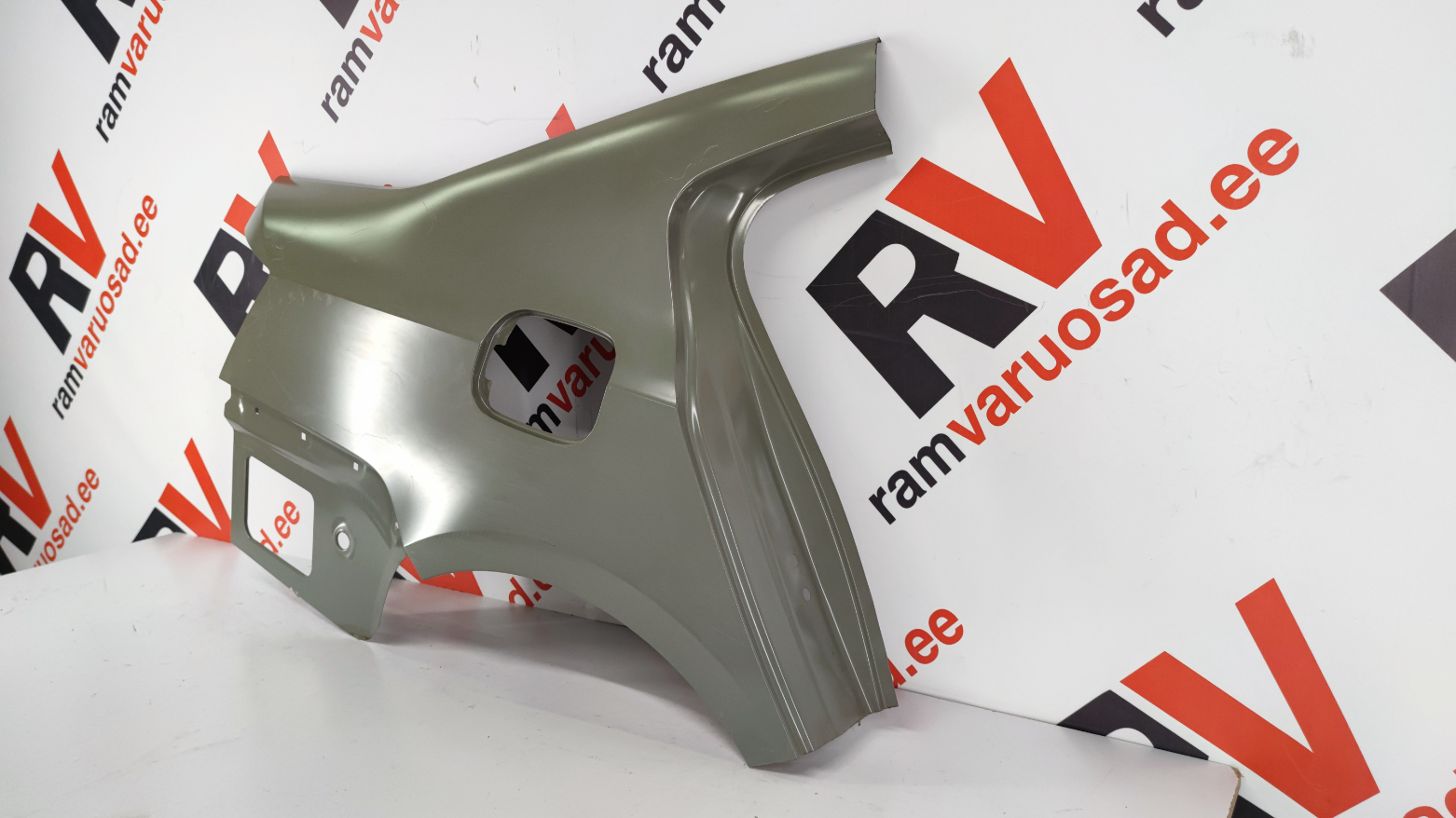 Skoda Octavia III tagatiib / rear fender - pilt 3