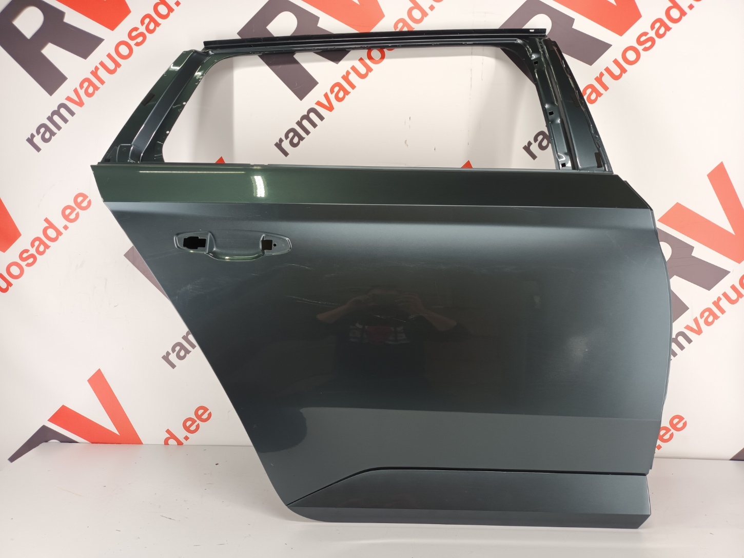 Skoda Superb tagauks / rear door