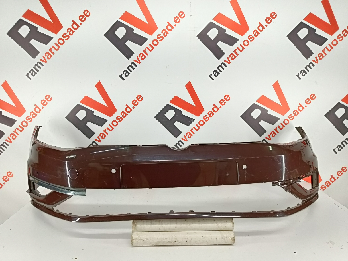 VW Golf VII  esistange / front bumper