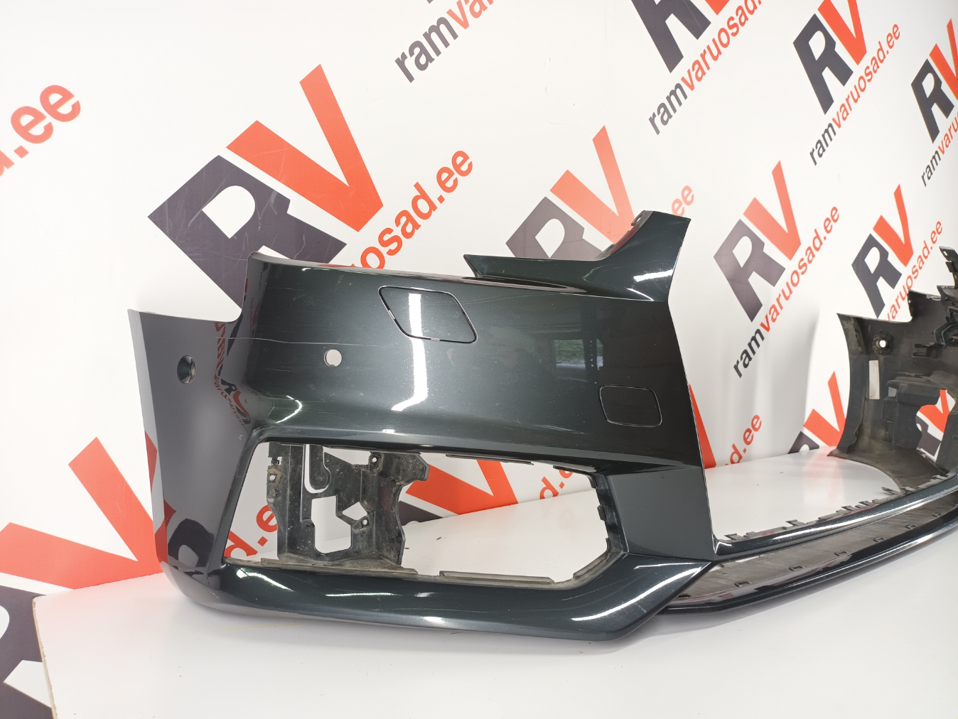 Audi A4 B9 esistange / front bumper - pilt 2