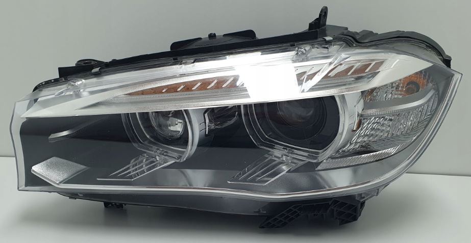 BMW X5 F15 / F16 esituli / headlight