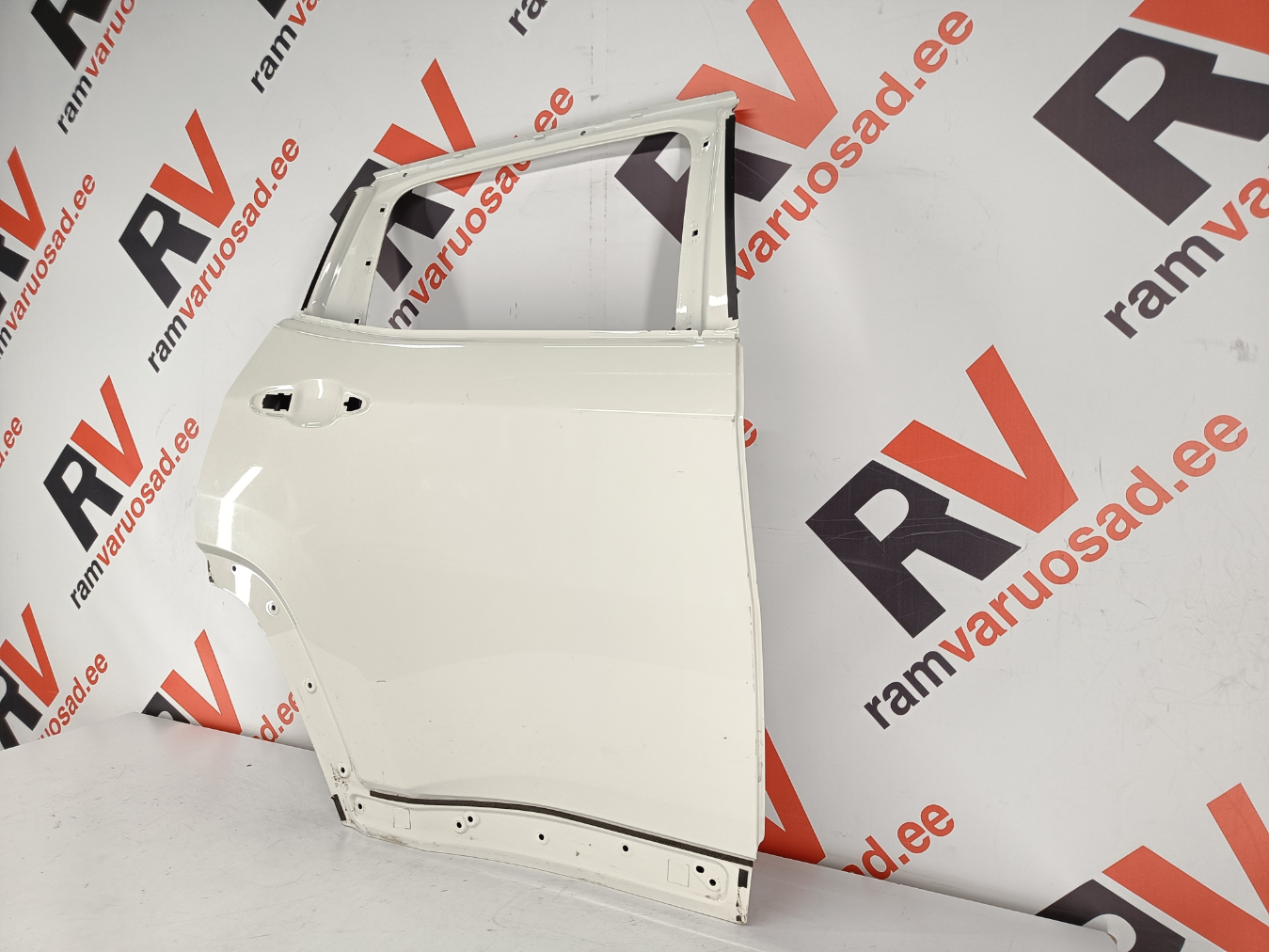 Jeep Cherokee tagauks / rear doors - pilt 3