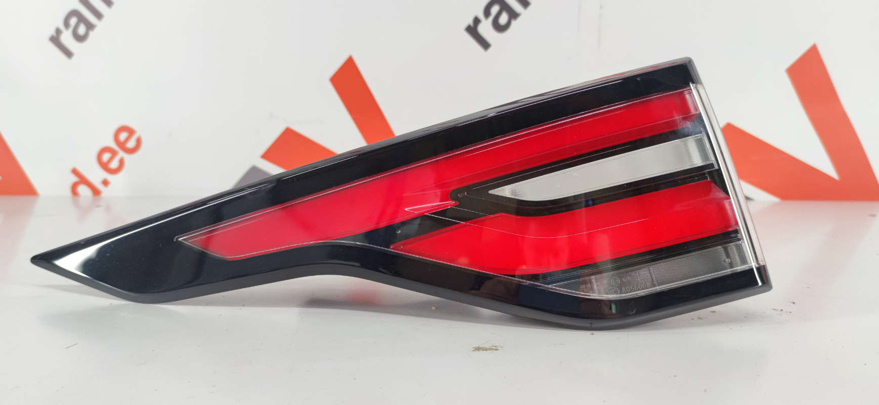 Land rover Discovery 5 tagatuli / rear light