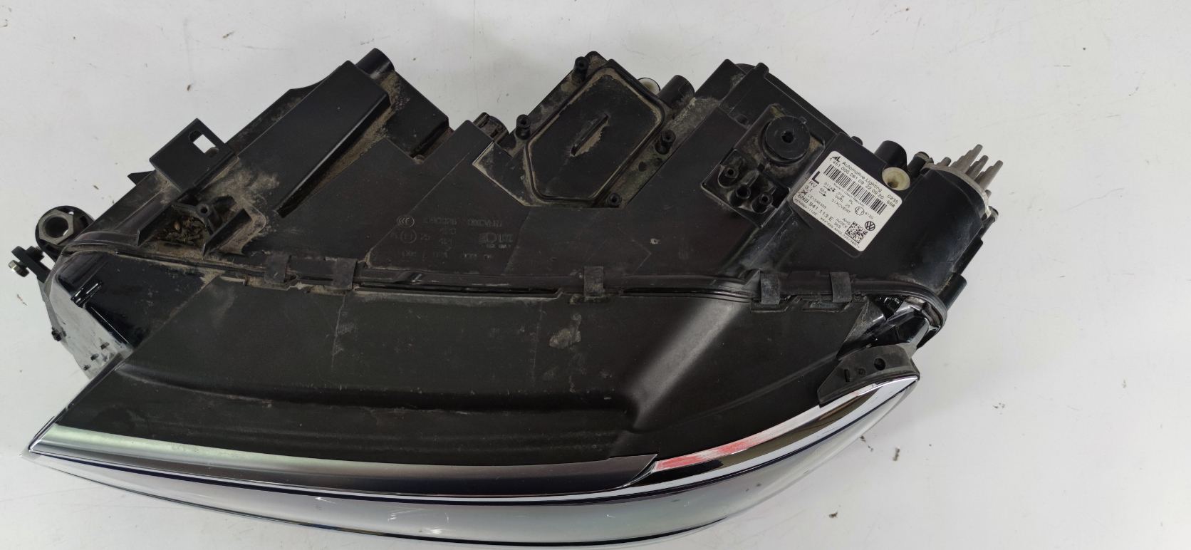 Tolkswagen Tiguan esituli / headlight - pilt 2