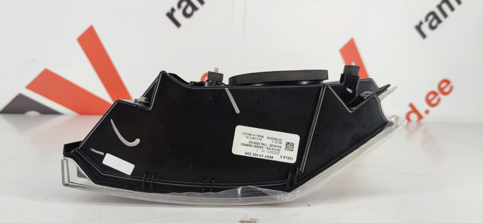 Tesla Model S tagatuli / rear light - pilt 4