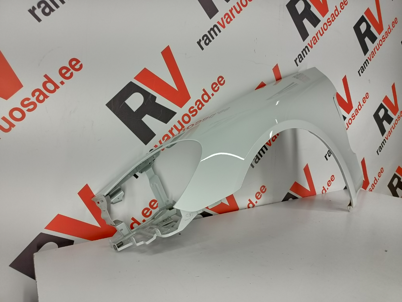 Porsche Panamera 4S esitiib / front fender - pilt 2