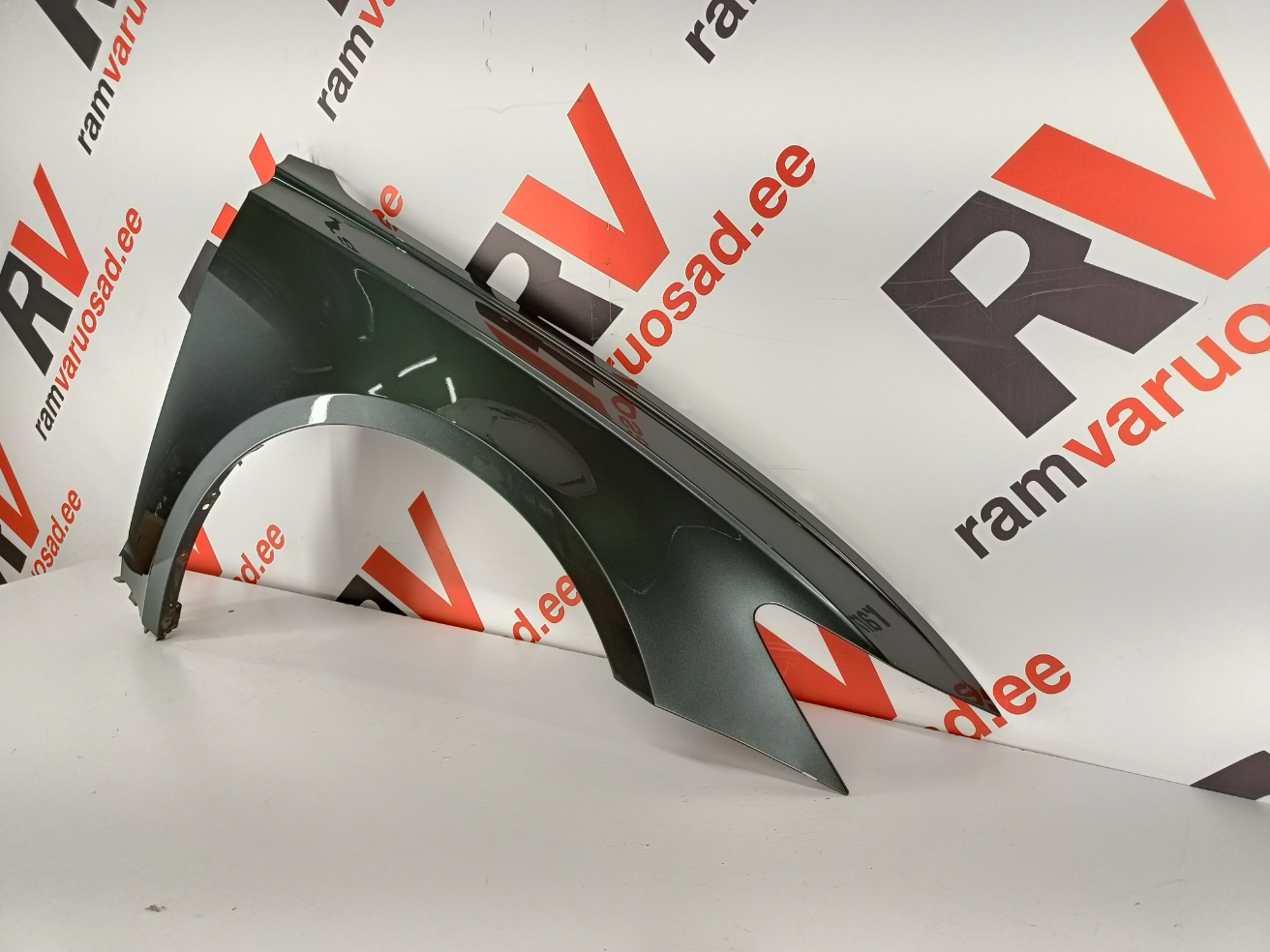 Audi A6 C8 esitiib / front fender - pilt 3