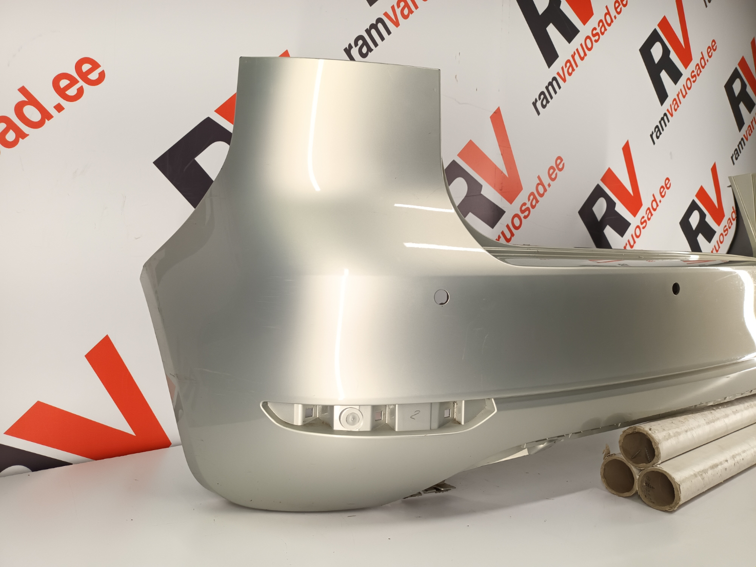 VW Golf V Plus tagastange / rear bumper - pilt 2