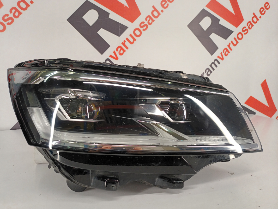 Volkswagen T6 esituli / headlight