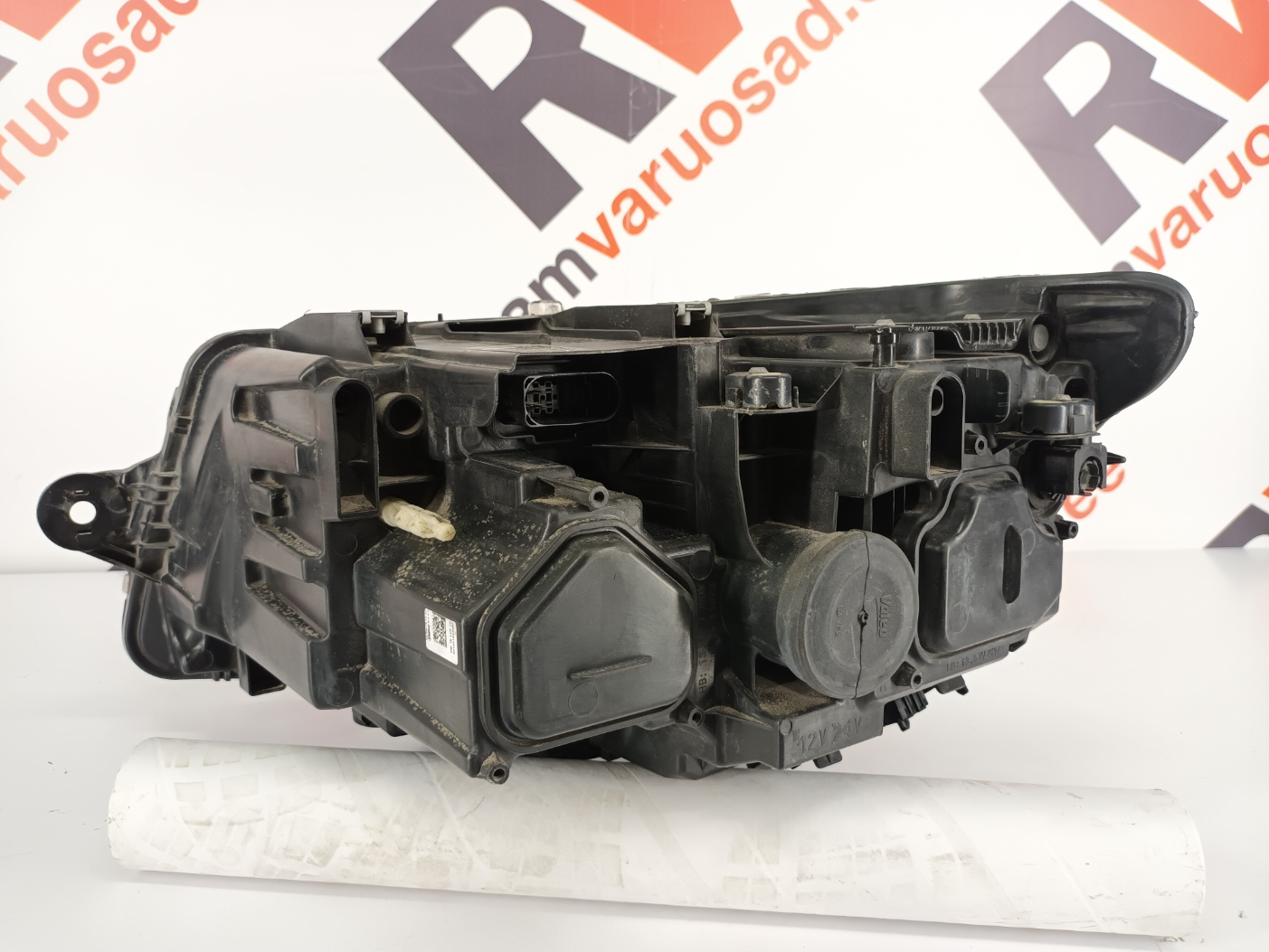 Volkswagen T6 esituli / headlight - pilt 2