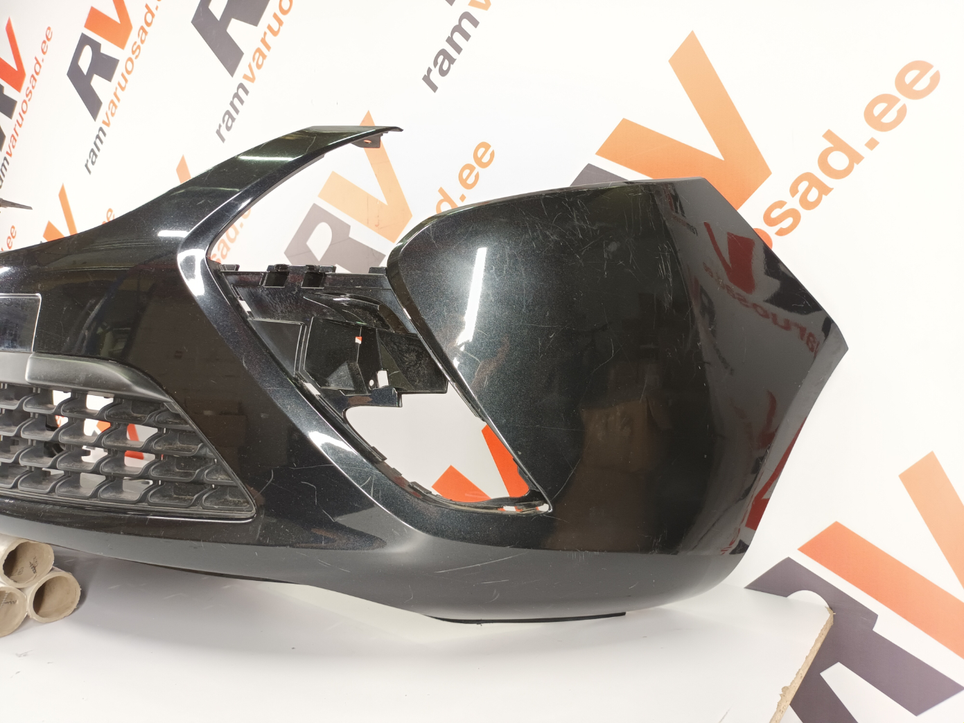 Opel Zafira C Esistange/Front Bumper - pilt 3