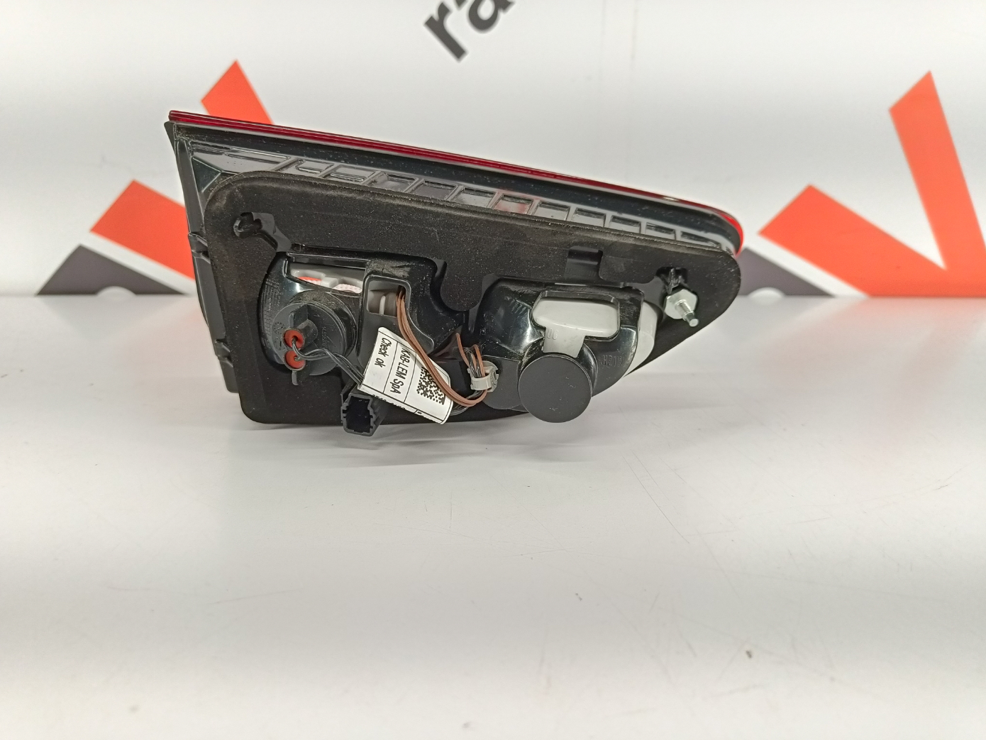 Opel Insignia tagatuli / rear light - pilt 2