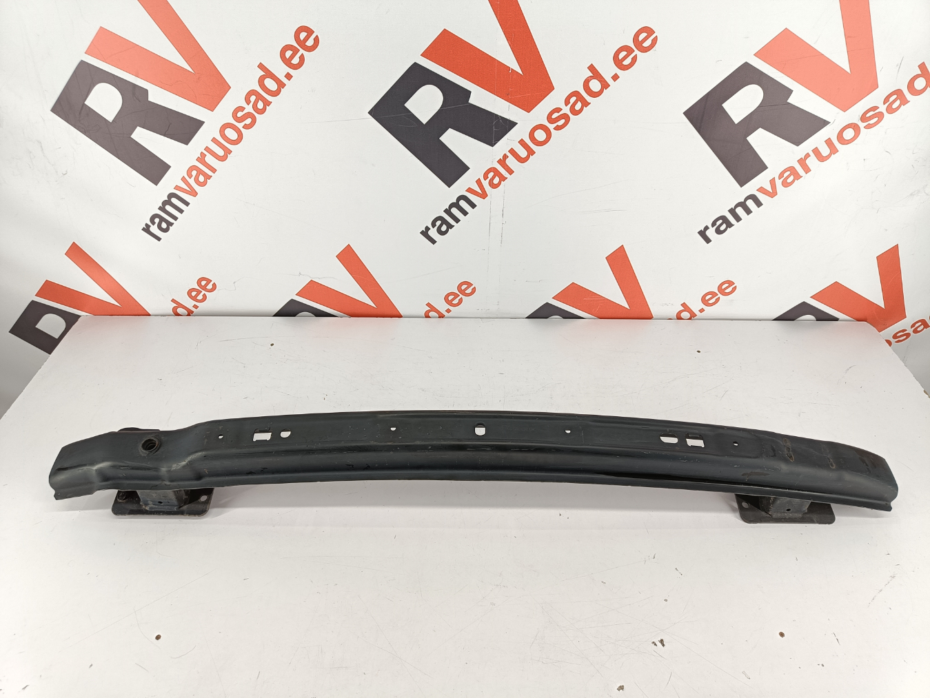 VW Caddy tagatala / rear support