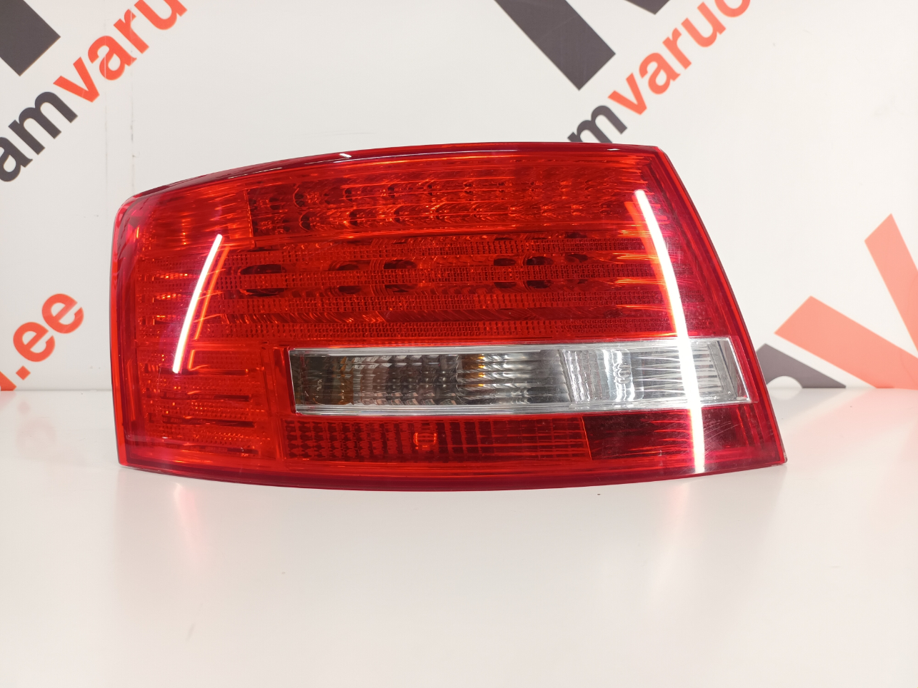 Audi A6 C6 tagatuli / rear light