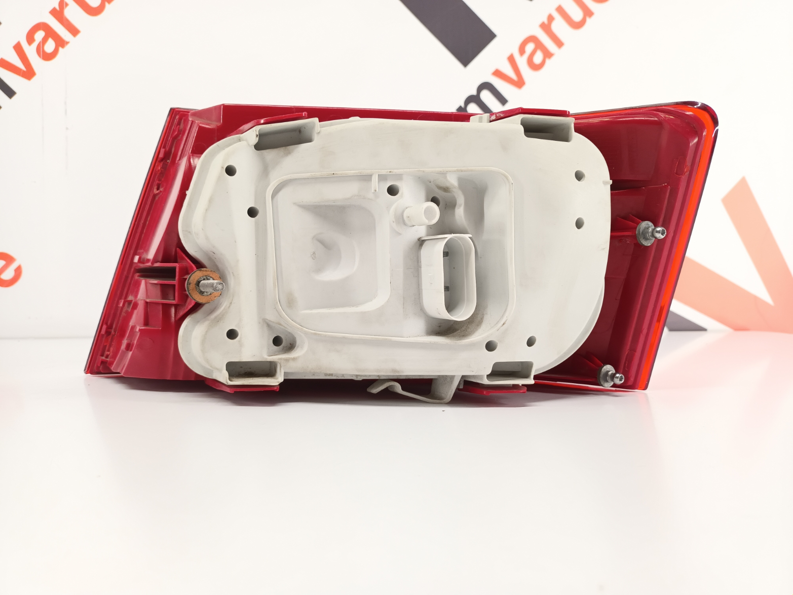 Audi A6 C6 tagatuli / rear light - pilt 2