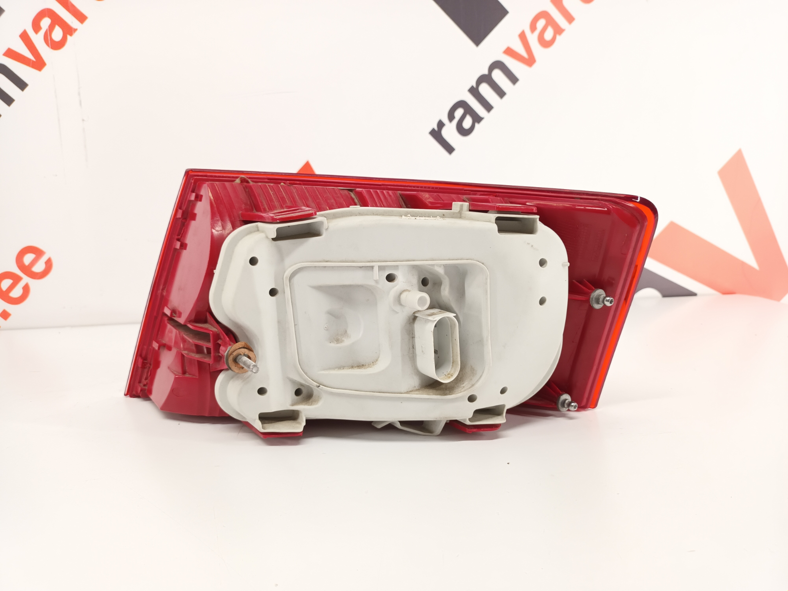 Audi A6 C6 tagatuli / rear light - pilt 2