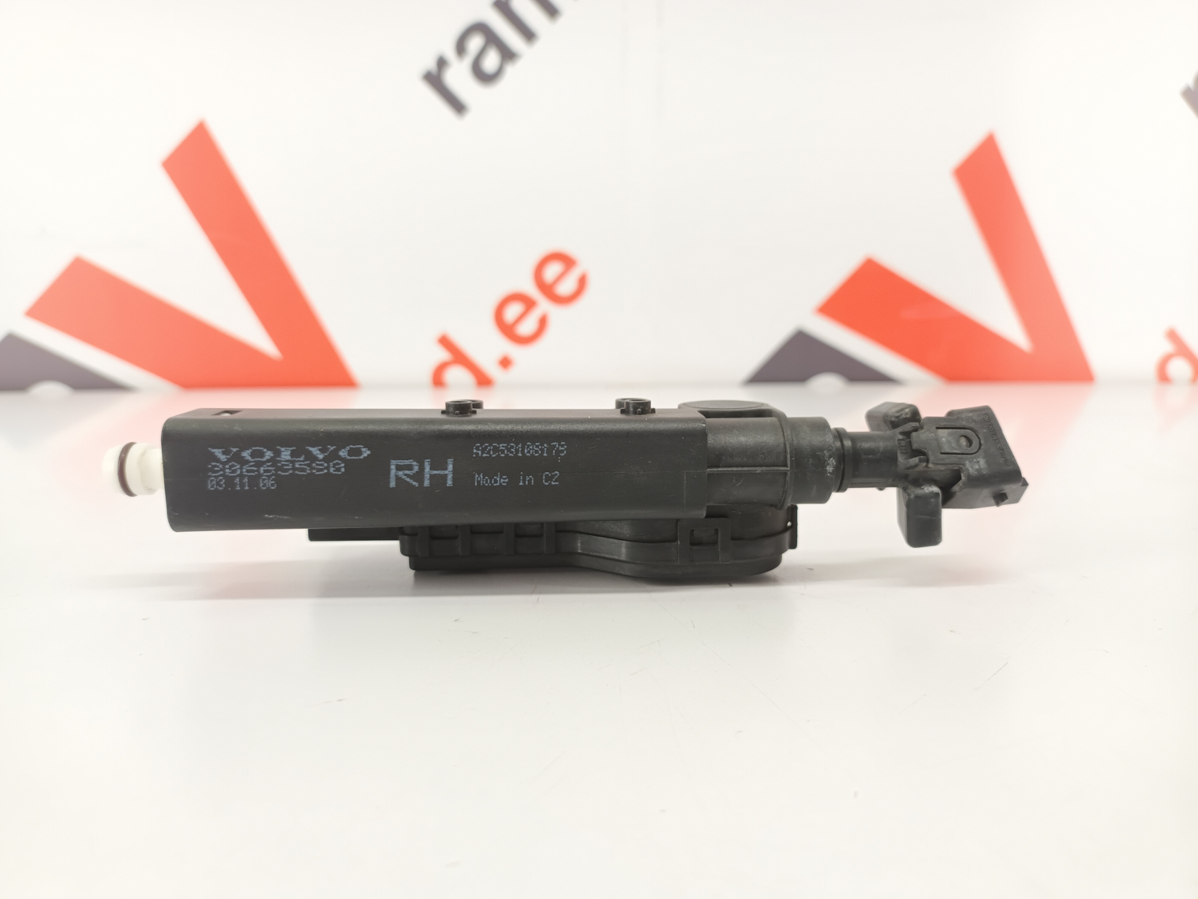 Volvo V70 S80 Pesur / Washer