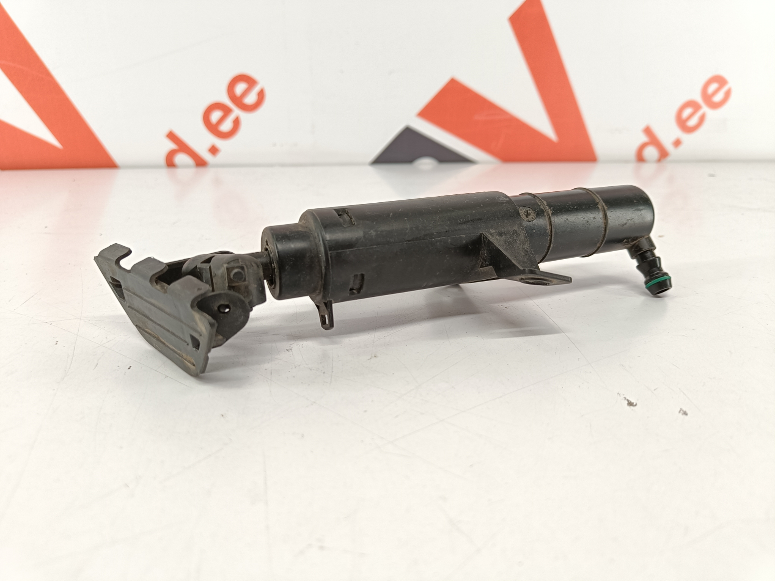Jaguar XF tulepesur/ headlight washer
